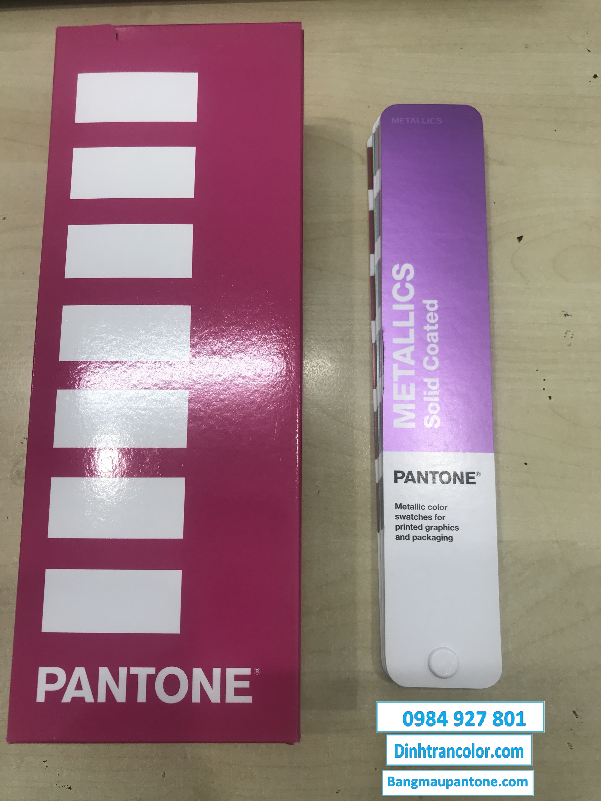 Pantone GG1507B Metallics Guide - Mazzetta Colori Metallici Per Design E Stampa - Foto 4