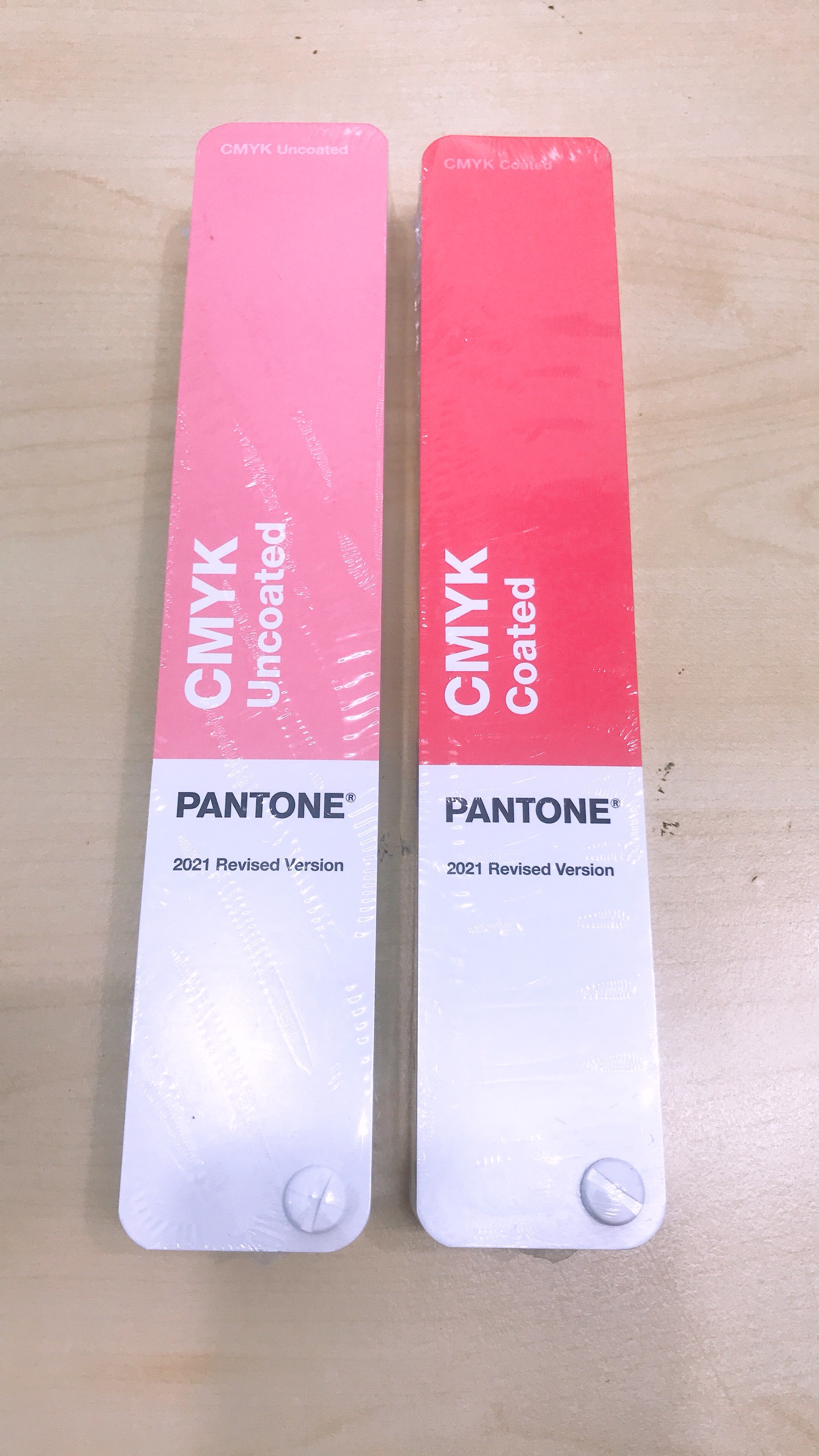 DĨNH TRẦN COLOR - CHUYÊN CUNG CẤP PANTONE UY TÍN SỐ 1 VIỆT NAM 17 NĂM