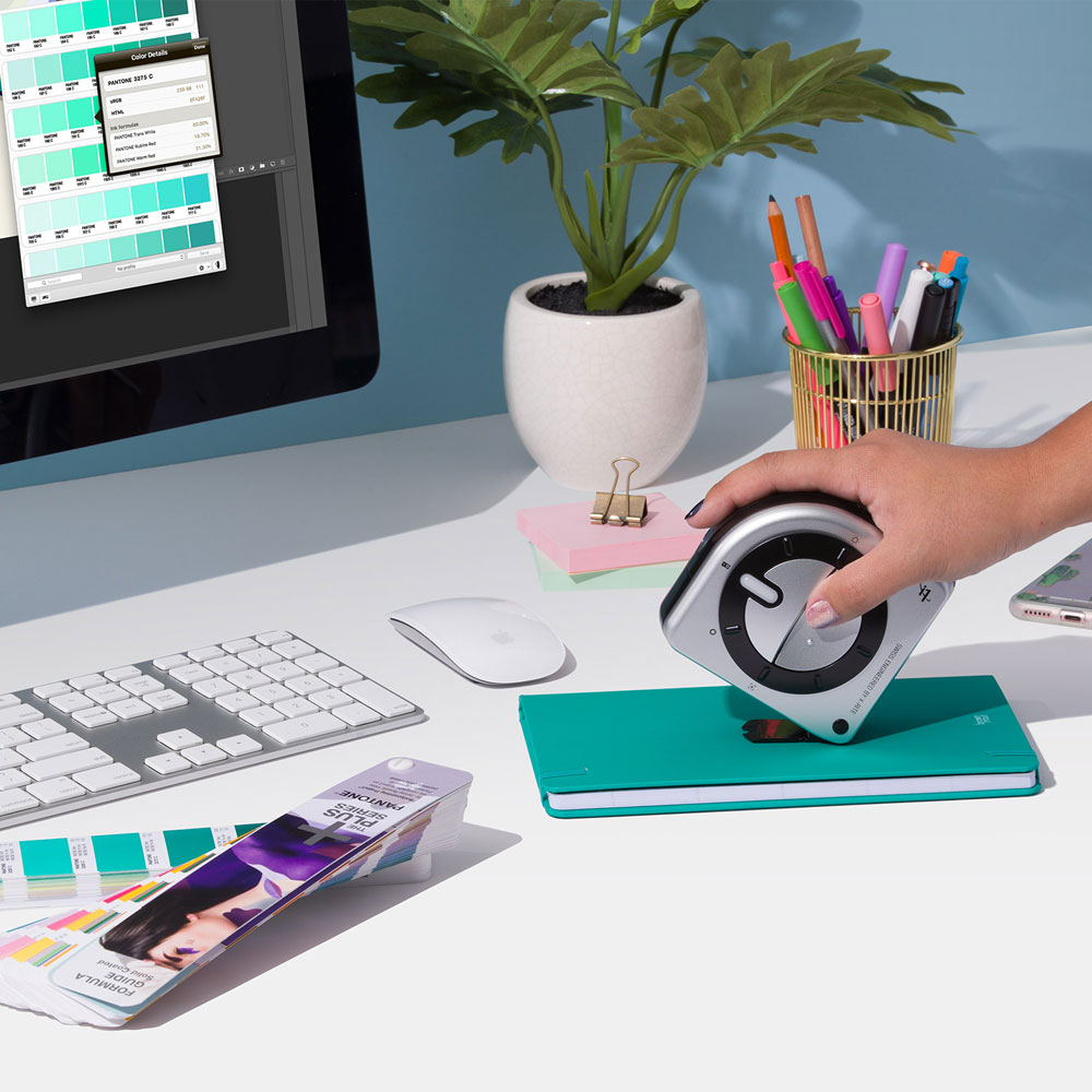 DĨNH TRẦN COLOR - CHUYÊN CUNG CẤP PANTONE UY TÍN SỐ 1 VIỆT NAM 17 NĂM